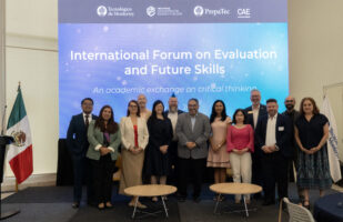 Group photo from the Technologica de Monterrey forum on evaluation and future skills